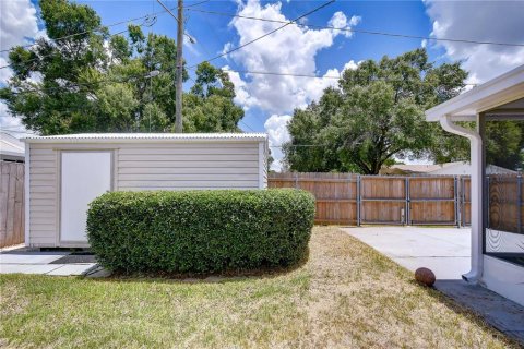Villa ou maison à vendre à Tampa, Floride: 3 chambres, 144 m2 № 2208801 - photo 28
