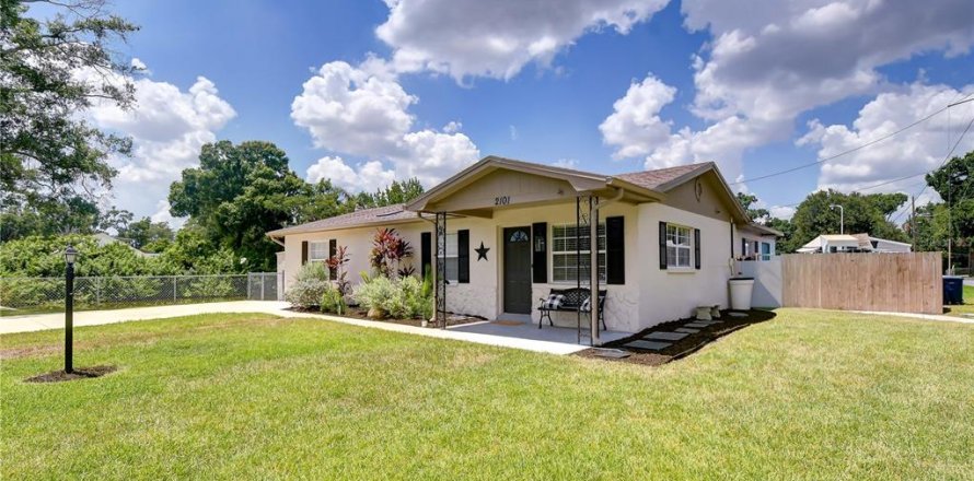Villa ou maison à Tampa, Floride 3 chambres, 144 m2 № 2208801