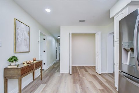 Villa ou maison à vendre à Tampa, Floride: 3 chambres, 144 m2 № 2208801 - photo 10