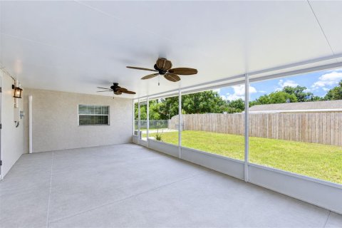 Villa ou maison à vendre à Tampa, Floride: 3 chambres, 144 m2 № 2208801 - photo 25