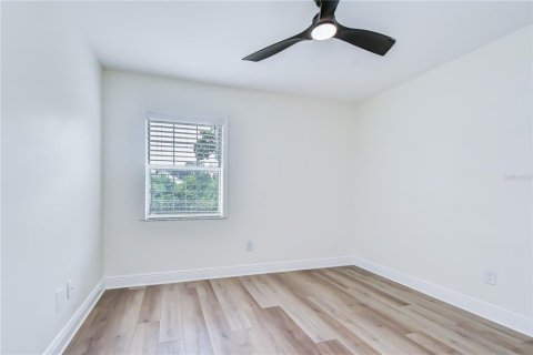 Villa ou maison à vendre à Tampa, Floride: 3 chambres, 144 m2 № 2208801 - photo 15