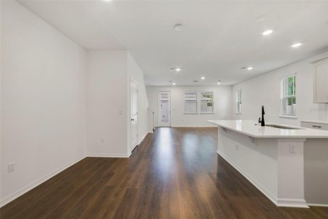 Townhouse in Oviedo, Florida 4 bedrooms, 170.57 sq.m. № 1406650 - photo 12