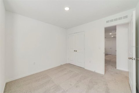 Townhouse in Oviedo, Florida 4 bedrooms, 170.57 sq.m. № 1406650 - photo 21
