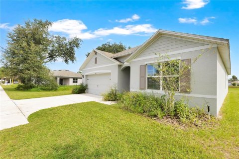 Casa en venta en Kissimmee, Florida, 4 dormitorios, 173.91 m2 № 2398767 - foto 2