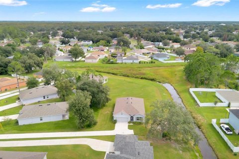 Casa en venta en Kissimmee, Florida, 4 dormitorios, 173.91 m2 № 2398767 - foto 4