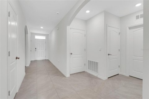 Casa en venta en Kissimmee, Florida, 4 dormitorios, 173.91 m2 № 2398767 - foto 6