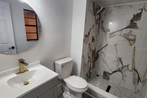 House in Tampa, Florida 3 bedrooms, 119.75 sq.m. № 1886975 - photo 22