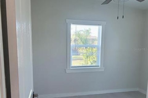 House in Punta Gorda, Florida 3 bedrooms, 85.47 sq.m. № 1368267 - photo 12