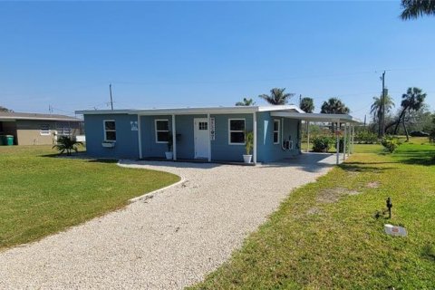House in Punta Gorda, Florida 3 bedrooms, 85.47 sq.m. № 1368267 - photo 3