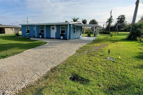 House in Punta Gorda, Florida 3 bedrooms, 85.47 sq.m. № 1368267 - photo 1