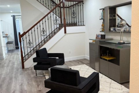 Touwnhouse à vendre à Miami, Floride: 3 chambres, 148.83 m2 № 1929484 - photo 3