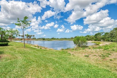 Condo in Venice, Florida, 3 bedrooms № 2100006 - photo 2
