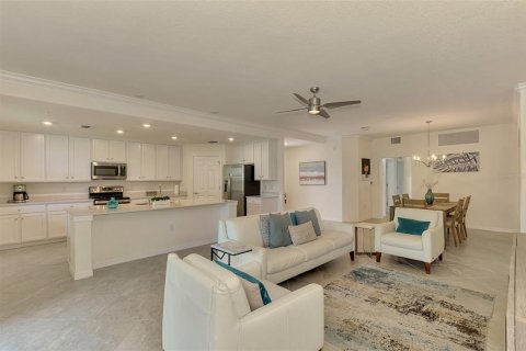 Condo in Venice, Florida, 3 bedrooms № 2100006 - photo 23