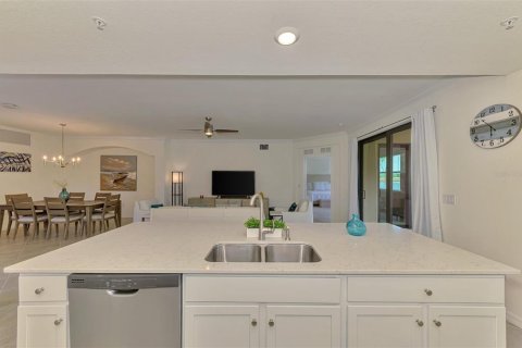Condo in Venice, Florida, 3 bedrooms № 2100006 - photo 30