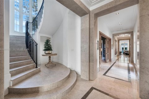 Casa en venta en Pinecrest, Florida, 7 dormitorios, 668.52 m2 № 2066639 - foto 2