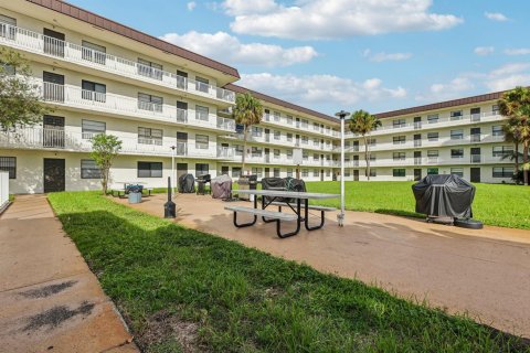 Copropriété à louer à Dania Beach, Floride: 2 chambres, 86.68 m2 № 2431393 - photo 25