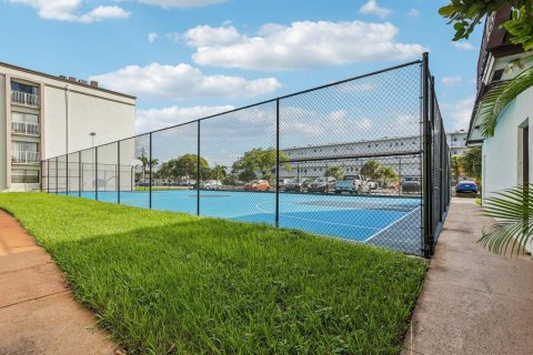 Copropriété à louer à Dania Beach, Floride: 2 chambres, 86.68 m2 № 2431393 - photo 27
