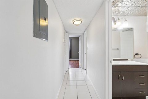 Copropriété à louer à Dania Beach, Floride: 2 chambres, 86.68 m2 № 2431393 - photo 11
