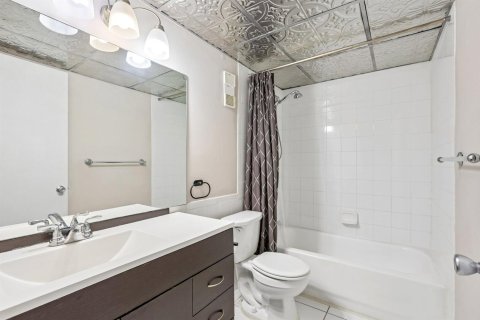 Copropriété à louer à Dania Beach, Floride: 2 chambres, 86.68 m2 № 2431393 - photo 12