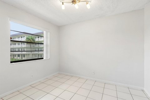 Copropriété à louer à Dania Beach, Floride: 2 chambres, 86.68 m2 № 2431393 - photo 8