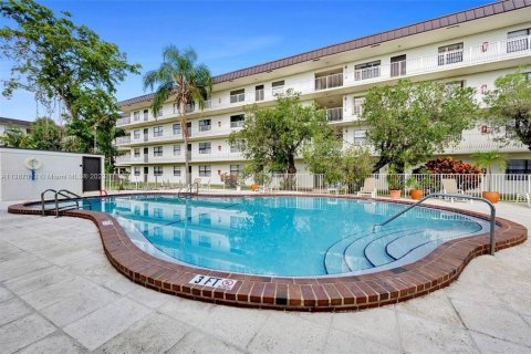 Copropriété à louer à Dania Beach, Floride: 2 chambres, 86.68 m2 № 2431393 - photo 23