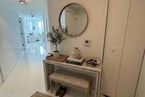 Condominio en alquiler en Miami Beach, Florida, 2 dormitorios, 137.22 m2 № 2057610 - foto 14