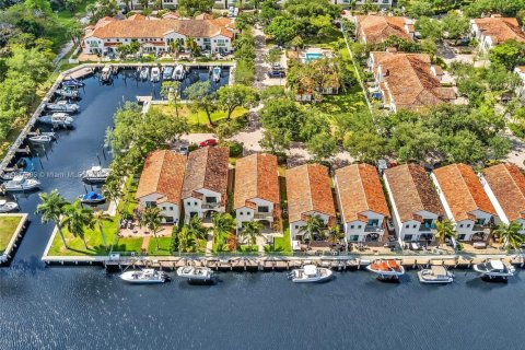 Villa ou maison à louer à Dania Beach, Floride: 4 chambres, 260.13 m2 № 1941906 - photo 29