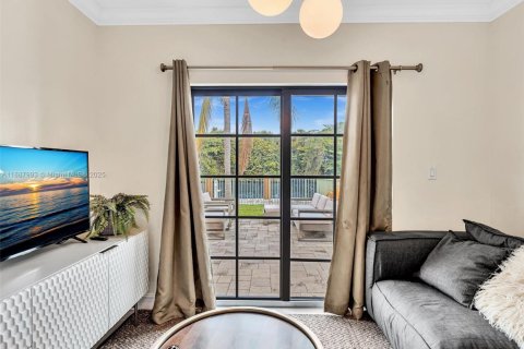 Villa ou maison à louer à Dania Beach, Floride: 4 chambres, 260.13 m2 № 1941906 - photo 10