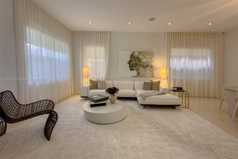 House in Parkland, Florida 4 bedrooms, 277.03 sq.m. № 1887859 - photo 8