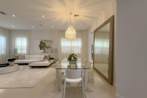 House in Parkland, Florida 4 bedrooms, 277.03 sq.m. № 1887859 - photo 14