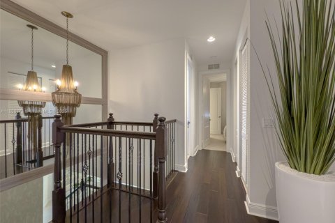 House in Parkland, Florida 4 bedrooms, 277.03 sq.m. № 1887859 - photo 24