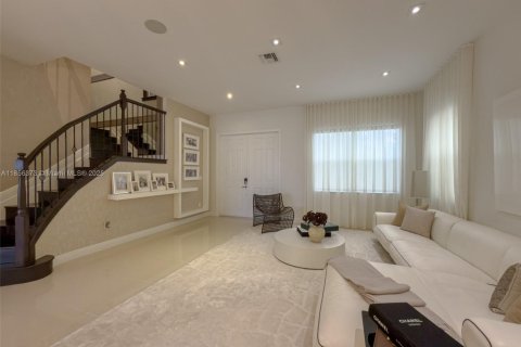House in Parkland, Florida 4 bedrooms, 277.03 sq.m. № 1887859 - photo 4