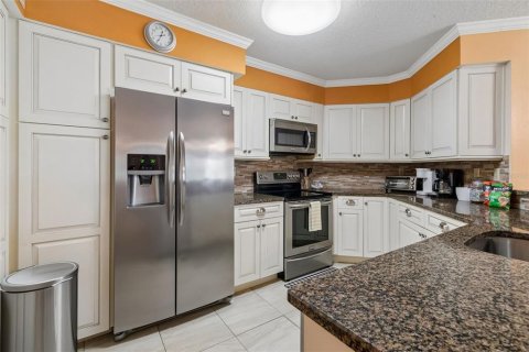 Copropriété à vendre à Saint Petersburg, Floride: 2 chambres, 106.37 m2 № 2126032 - photo 7
