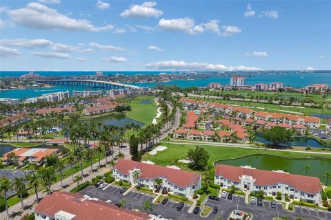 Copropriété à vendre à Saint Petersburg, Floride: 2 chambres, 106.37 m2 № 2126032 - photo 26