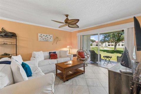Copropriété à vendre à Saint Petersburg, Floride: 2 chambres, 106.37 m2 № 2126032 - photo 10