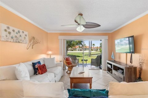 Copropriété à vendre à Saint Petersburg, Floride: 2 chambres, 106.37 m2 № 2126032 - photo 9