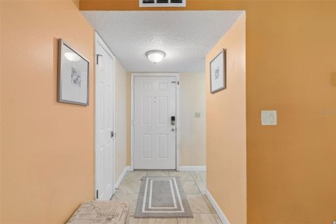 Copropriété à vendre à Saint Petersburg, Floride: 2 chambres, 106.37 m2 № 2126032 - photo 3