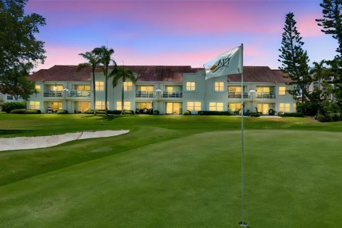 Copropriété à vendre à Saint Petersburg, Floride: 2 chambres, 106.37 m2 № 2126032 - photo 2