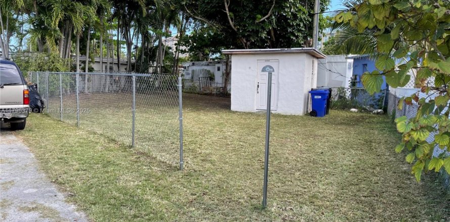 Land in North Miami Beach, Florida № 1708507