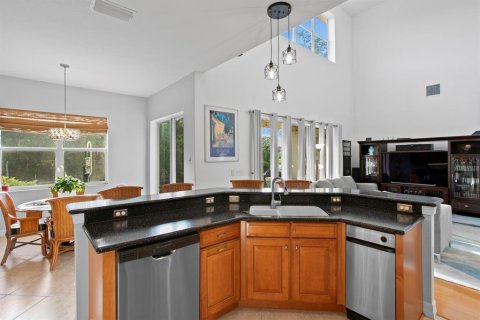 Купить виллу или дом в Тампа, Флорида 9 комнат, 342.72м2, № 1765097 - фото 18