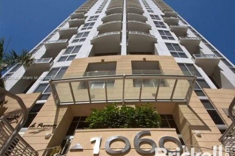 Condominio en alquiler en Miami, Florida, 1 dormitorio, 89.93 m2 № 1821845 - foto 8