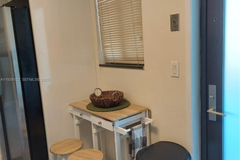 Condo in Hallandale Beach, Florida, 1 bedroom  № 1987470 - photo 29