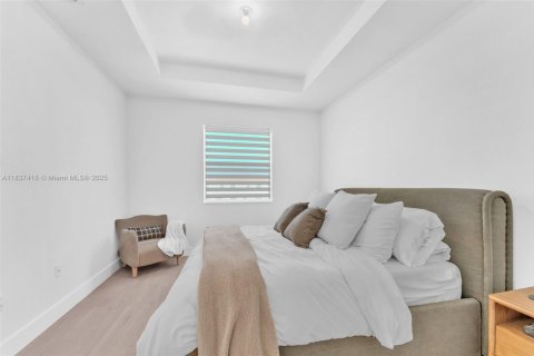 Touwnhouse à vendre à Miami, Floride: 3 chambres, 157.47 m2 № 1935347 - photo 29