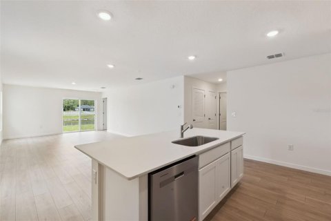 Villa ou maison à vendre à Port Orange, Floride: 4 chambres, 144.93 m2 № 2203502 - photo 8
