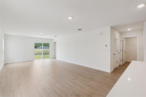 Villa ou maison à vendre à Port Orange, Floride: 4 chambres, 144.93 m2 № 2203502 - photo 7