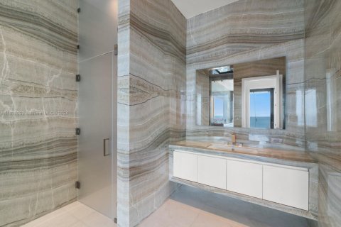 Copropriété à vendre à Sunny Isles Beach, Floride: 5 chambres, 580.73 m2 № 2022592 - photo 23