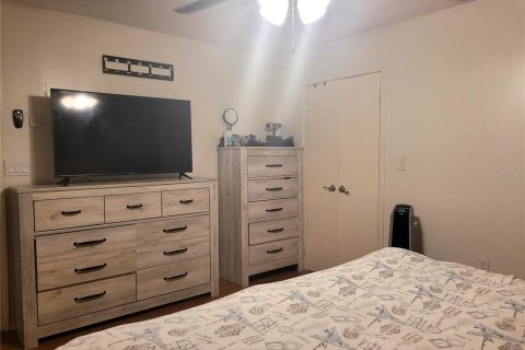 House in Orlando, Florida 3 bedrooms, 113.81 sq.m. № 1512482 - photo 7