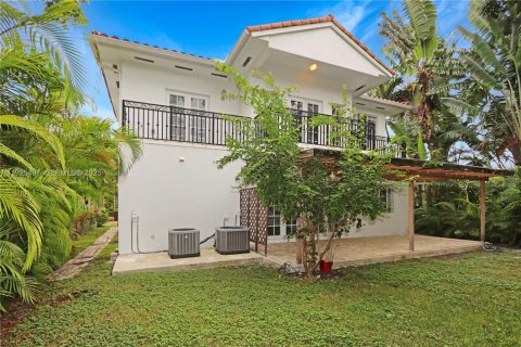 Casa en venta en Coral Gables, Florida, 4 dormitorios, 228.26 m2 № 1984164 - foto 29
