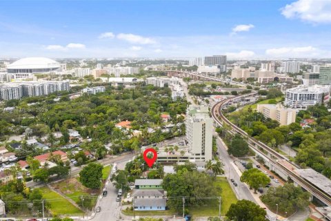 Купить коммерческую недвижимость в Майами, Флорида 313.82м2, № 1966751 - фото 21