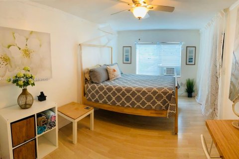 Купить коммерческую недвижимость в Майами, Флорида 313.82м2, № 1966751 - фото 18